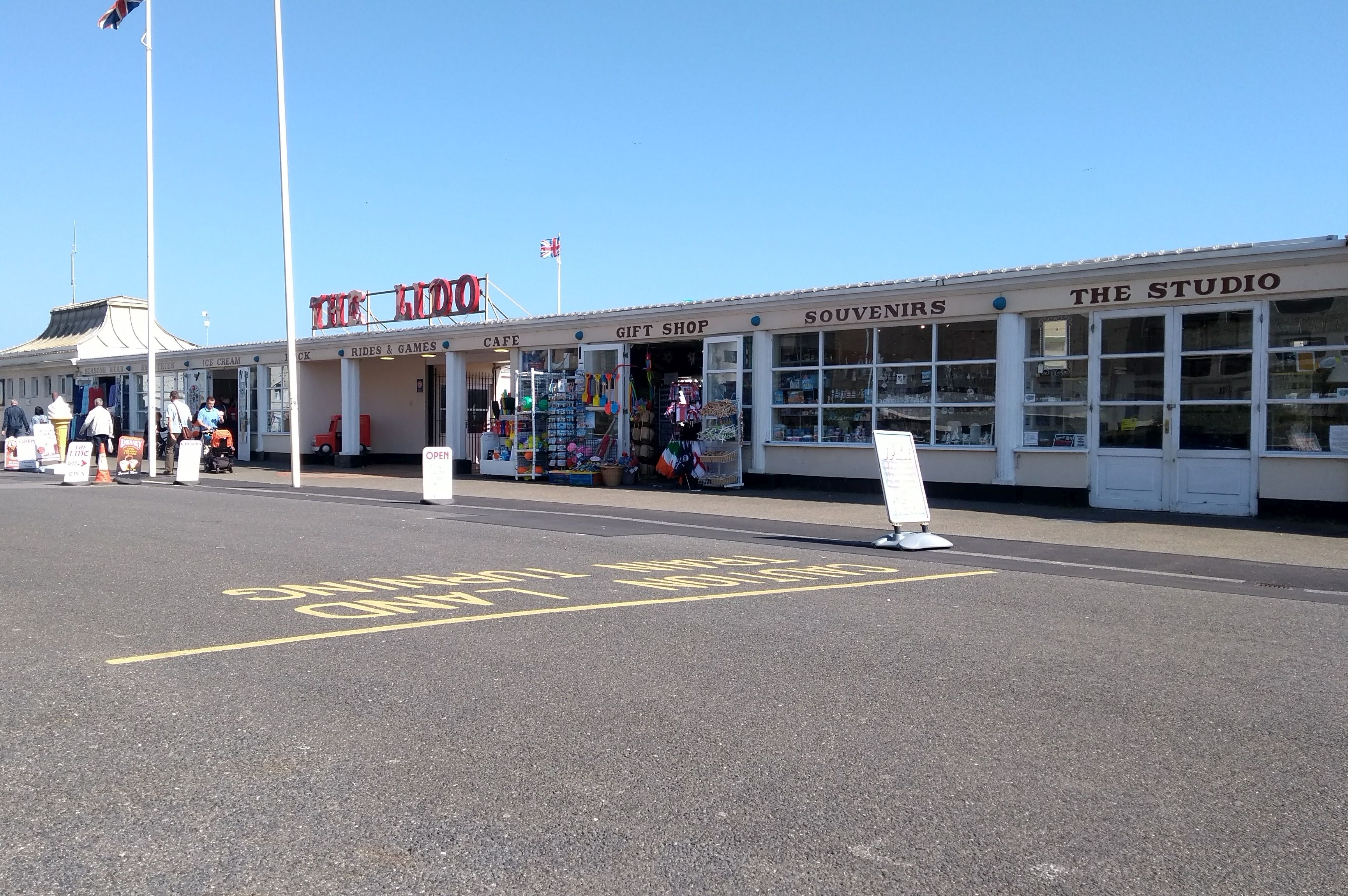 Council to Start 'Saving Worthing's Lido' in 2026