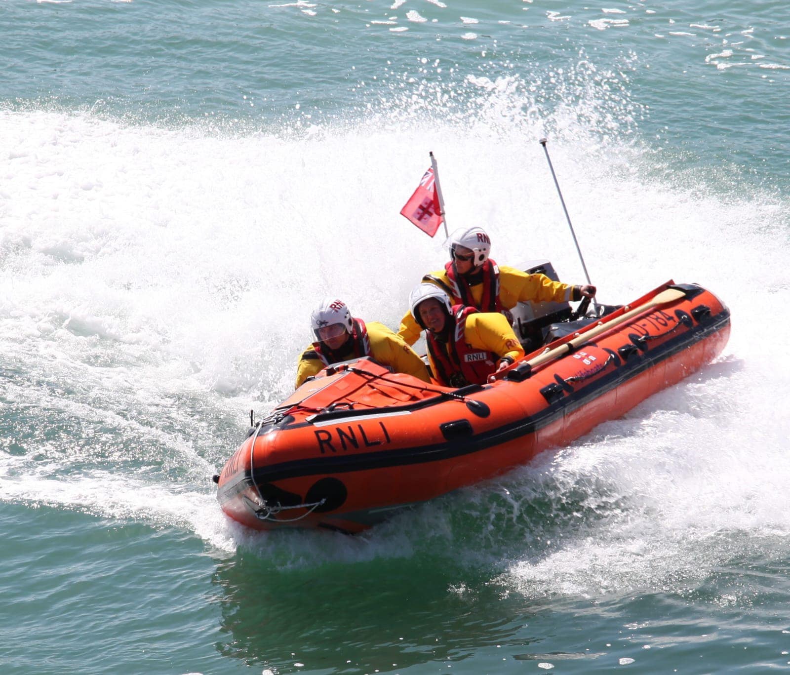 RNLI issues coastal safety warning as warm weather draws visitors to Sussex beaches